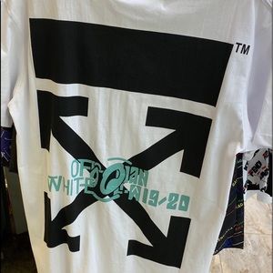 OFF-WHITE T-Shirt